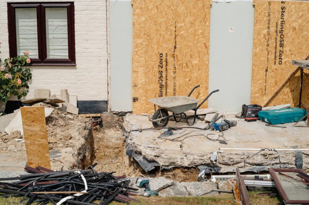 Contractor Selection Tips: 7 Proven Ways to Avoid Costly Mistakes After Vandalism